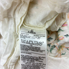 Load image into Gallery viewer, Girls Old Navy, cotton lined floral summer dress, EUC, size 3, L: 51cm
