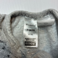 Load image into Gallery viewer, Unisex Bonds, terry zip wondersuit / zippy / romper, GUC, size 00,  