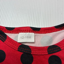 Load image into Gallery viewer, Girls soft feel, stretchy top, ladybirds, GUC, size 1,  