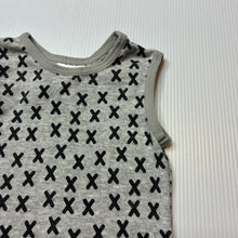 Load image into Gallery viewer, Unisex Target, cotton singlet top, EUC, size 000,  