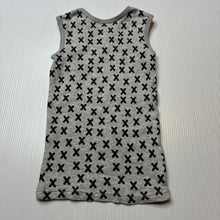 Load image into Gallery viewer, Unisex Target, cotton singlet top, EUC, size 000,  