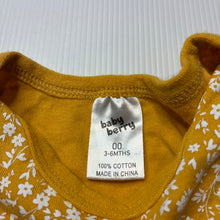 Load image into Gallery viewer, Girls Baby Berry, floral cotton bodysuit / romper, EUC, size 00,  