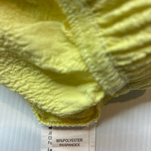 Load image into Gallery viewer, Girls yellow, lightweight nappy cover / bloomers, EUC, size 000,  