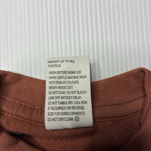 Load image into Gallery viewer, Unisex Baby Berry, fleece lined sweater / jumper, EUC, size 000,  