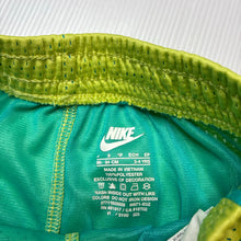 Load image into Gallery viewer, Unisex Nike, sports / activewear shorts, elasticated, GUC, size 3-4,  