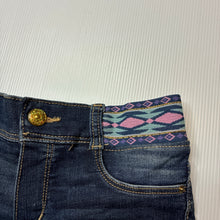 Load image into Gallery viewer, Girls H&amp;M, lightweight stretchy denim shorts, elasticated, GUC, size 7,  