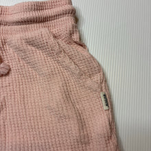 Load image into Gallery viewer, Girls Bonds, RE-LOVED waffle cotton shorts, elasticated, GUC, size 4,  