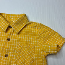 Load image into Gallery viewer, Boys yellow, lightweight cotton short sleeve shirt, EUC, size 3,  