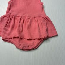 Load image into Gallery viewer, Girls Dymples, ribbed stretchy romper, EUC, size 00,  