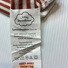 Load image into Gallery viewer, Unisex LUMMI in colour, soft feel organic cotton singletsuit romper, EUC, size 000,  