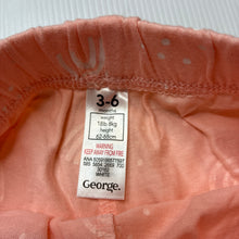 Load image into Gallery viewer, Girls George, cotton shorts, elasticated, rainbows, EUC, size 00,  