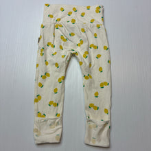 Load image into Gallery viewer, Unisex Bonds, stretchy leggings / bottoms, lemons, EUC, size 0000,  