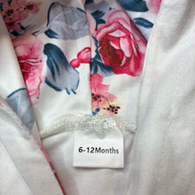 Load image into Gallery viewer, Girls lightweight, long sleeve hooded top, EUC, size 0,  