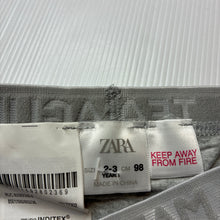 Load image into Gallery viewer, Boys Zara, grey pyjama shorts / boxers, EUC, size 2-3,  