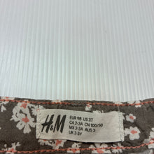 Load image into Gallery viewer, Girls H&amp;M, lightweight floral cotton shorts, adjustable, EUC, size 3,  