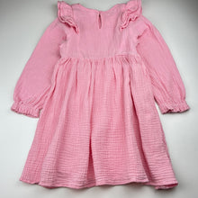 Load image into Gallery viewer, Girls Cotton On, pink crinkle cotton long sleeve dress, EUC, size 5, L: 63cm