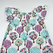 Load image into Gallery viewer, Girls handmade, cotton dress, no labels, armpit to armpit: 28cm, EUC, size 1-2, L: 43cm
