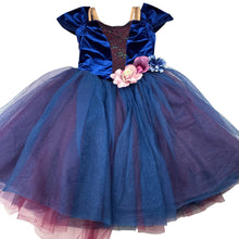 Load image into Gallery viewer, Girls WEISSMAN, velvet, tulle &amp; sequin dance costume, Sz: MC, GUC, size 10-12, L: 70cm