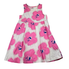 Load image into Gallery viewer, Girls M&amp;S, floral cotton summer dress, light mark at neck, FUC, size 6-7, L: 57cm
