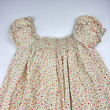 Load image into Gallery viewer, Girls refined, lightweight floral cotton top, armpit to armpit: 31cm unstretched, EUC, size 10-12,  