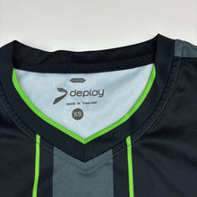 Load image into Gallery viewer, Boys Deploy, sports / activewear top, Sz: XS, EUC, size 6-7,  