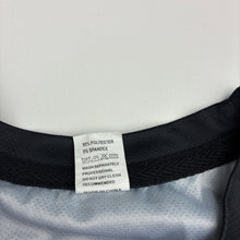 Load image into Gallery viewer, Boys lightweight, sports / activewear top, EUC, size 6,  