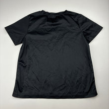 Load image into Gallery viewer, Boys lightweight, sports / activewear top, EUC, size 6,  