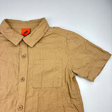 Load image into Gallery viewer, Boys Tilt, crinkle cotton short sleeve shirt, GUC, size 7,  