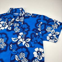 Load image into Gallery viewer, Boys LOWES, lightweight Hawaiian short sleeve shirt, EUC, size 4,  