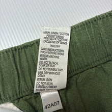 Load image into Gallery viewer, Boys KID, khaki linen / cotton shorts, elasticated, GUC, size 8,  