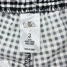 Load image into Gallery viewer, Girls H&amp;T, lightweight cotton shorts, elasticated, FUC, size 3,  