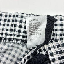 Load image into Gallery viewer, Girls H&amp;T, lightweight cotton shorts, elasticated, FUC, size 3,  