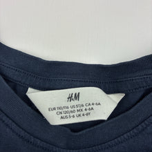 Load image into Gallery viewer, Boys H&amp;M, navy cotton tee / top, dinosaur, GUC, size 5-6,  