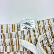 Load image into Gallery viewer, Boys Target, Aust cotton shorts, elasticated, FUC, size 3,  