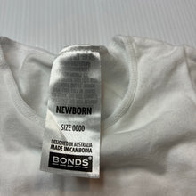 Load image into Gallery viewer, Unisex Bonds, stretchy bodysuit / romper, EUC, size 0000,  