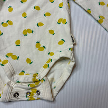 Load image into Gallery viewer, Unisex Bonds, stretchy bodysuit / romper, 2 rows of poppers, EUC, size 0000,  