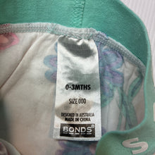 Load image into Gallery viewer, Girls Bonds, floral stretchy leggings / bottoms, GUC, size 000,  