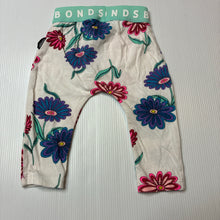 Load image into Gallery viewer, Girls Bonds, floral stretchy leggings / bottoms, GUC, size 000,  