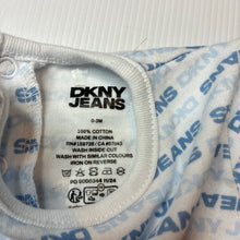 Load image into Gallery viewer, Unisex DKNY JEANS, soft feel cotton tee / top, EUC, size 000,  