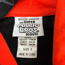 Load image into Gallery viewer, Boys Nintendo, SUPER MARIO BROS fleece lined hoodie sweater, EUC, size 6,  