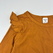 Load image into Gallery viewer, Girls SHEIN, ribbed lightweight long sleeve top, EUC, size 7,  