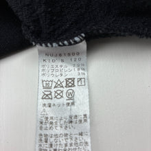 Load image into Gallery viewer, Unisex THE NORTH FACE, black long sleeve thermal top, GUC, size 6,  