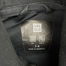 Load image into Gallery viewer, Unisex Uniqlo, black zip hoodie sweater, GUC, size 7-8,  