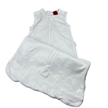 Load image into Gallery viewer, Unisex Purebaby, 0.5 Tog organic cotton sleeping bag, EUC, size 000,  