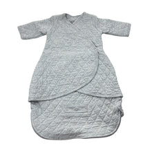 Load image into Gallery viewer, Unisex purebaby, 1.5 Tog organic cotton sleeping bag, light mark at neck, FUC, size 0000-000,  