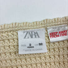 Load image into Gallery viewer, Girls Zara, knitted tank top, flowers, GUC, size 2,  