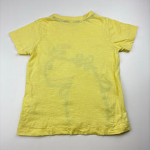 Load image into Gallery viewer, Unisex Jack &amp; Milly, yellow organic cotton t-shirt with animal applique, FUC, size 3,  