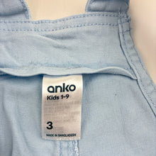 Load image into Gallery viewer, Girls Anko, blue stretch denim shortalls with floral crochet patch, FUC, size 3,  