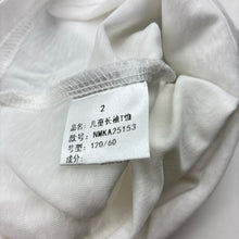 Load image into Gallery viewer, Unisex white, long sleeve t-shirt, EUC, size 6,  