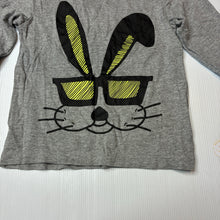 Load image into Gallery viewer, Unisex Favourites, cotton blend long sleeve t-shirt, GUC, size 3,  